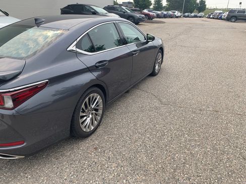 Used 2023 Lexus ES 350 Ultra Luxury w/ Accessory Package (Z1) FWD image 4