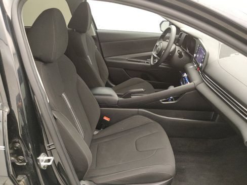 Used 2021 Hyundai Elantra SEL FWD image 21