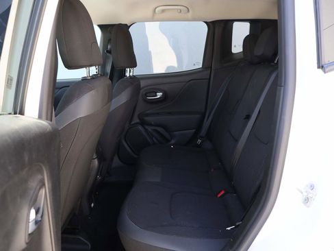 Used 2020 Jeep Renegade Altitude FWD image 10