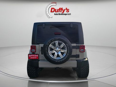 Used 2017 Jeep Wrangler Unlimited Sahara w/ Max Tow Package image 17