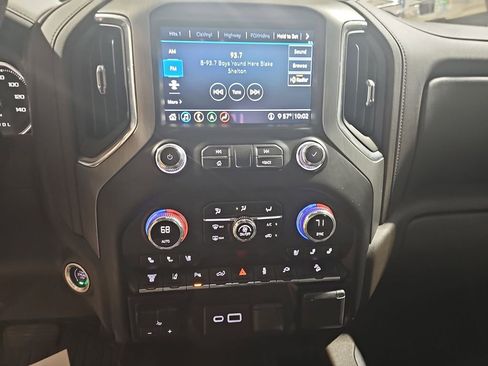 Used 2020 GMC Sierra 2500 Denali w/ Denali Ultimate Package image 23