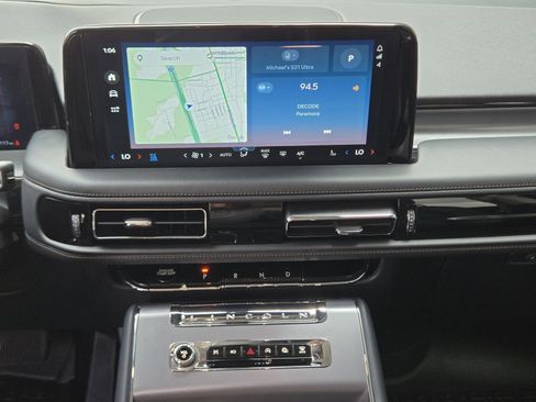 Used 2025 Lincoln Aviator 2WD image 15