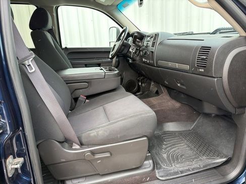 Used 2012 GMC Sierra 2500 SLE w/ SLE Preferred Package image 32