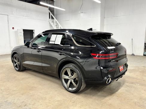 Used 2024 Genesis GV70 2.5T w/ Sport Prestige Package AWD/4WD image 5