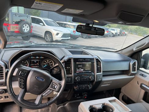 Used 2015 Ford F150 XLT w/ Equipment Group 302A Luxury AWD/4WD image 10
