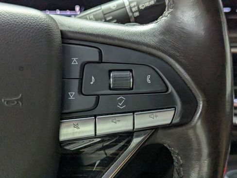 Used 2021 Cadillac Escalade ESV Premium Luxury AWD/4WD image 23