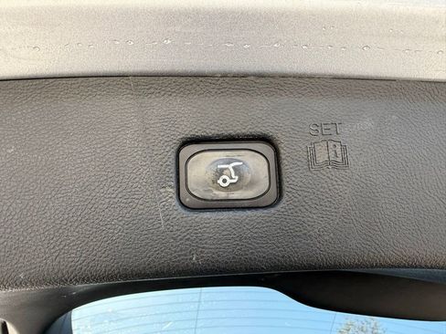 Used 2021 Ford Edge SEL w/ Convenience Package image 16