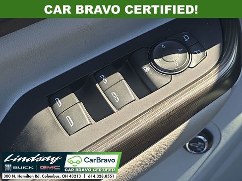 Certified 2023 GMC Acadia SLT image 22