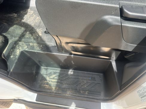 New 2025 Ford Transit 250 148 Medium Roof w/ Load Area Protection Package image 27