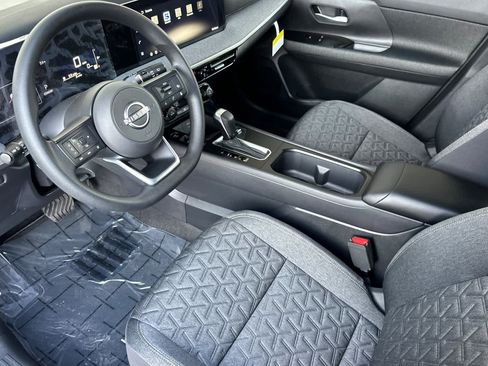 New 2026 Nissan Kicks SV image 11