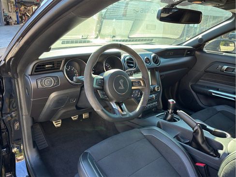 Used 2016 Ford Mustang Shelby GT350 w/ Technology Package RWD image 16