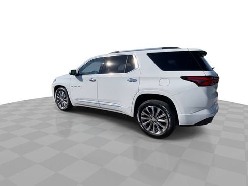 Used 2023 Chevrolet Traverse Premier w/ LPO, Floor Liner Package AWD/4WD image 8