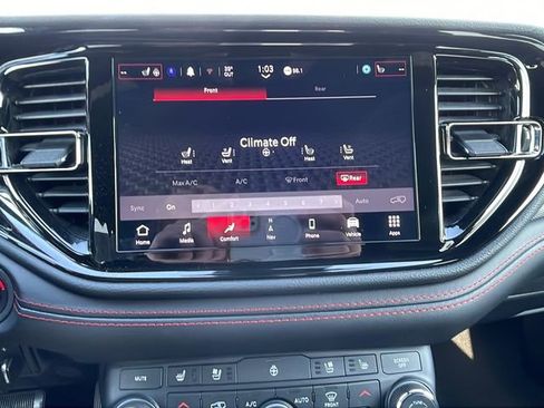 Used 2024 Dodge Durango GT image 26