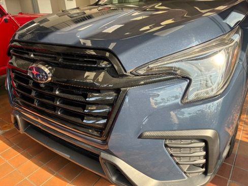 Used 2023 Subaru Ascent Onyx Edition Limited AWD/4WD image 9