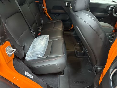 New 2025 Jeep Wrangler Rubicon w/ Convenience Group image 28