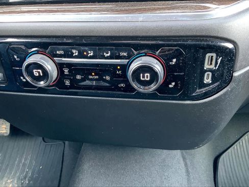 Used 2025 Chevrolet Silverado 1500 LT image 27