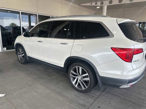 Used 2018 Honda Pilot Touring image 4