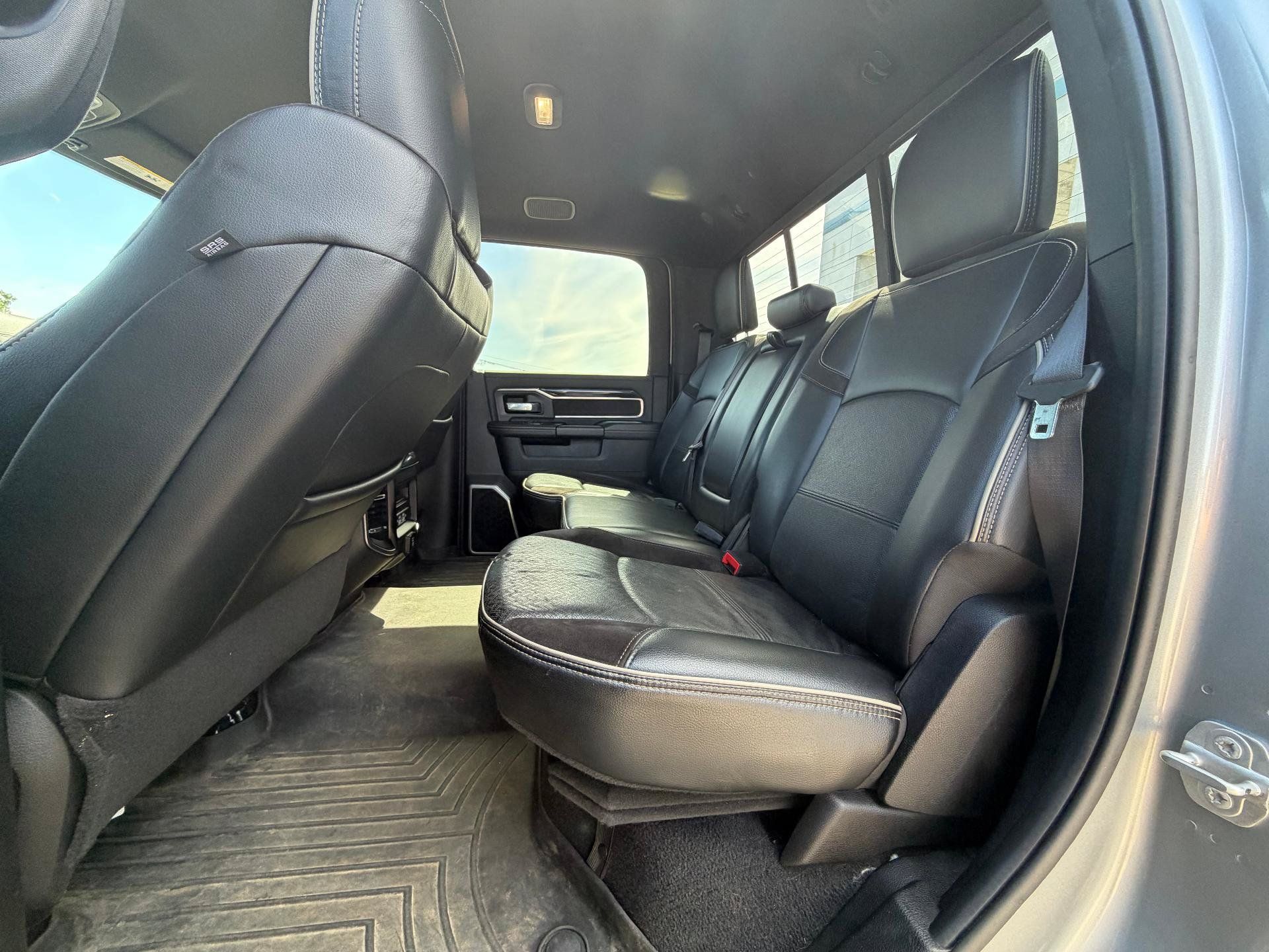 Used 2022 RAM 2500 Laramie w/ Night Edition AWD/4WD image 13