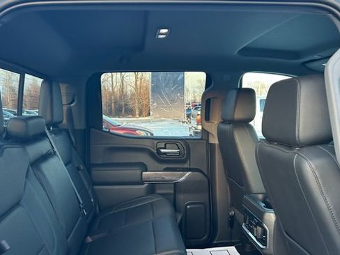 Used 2022 Chevrolet Silverado 1500 LTZ image 40