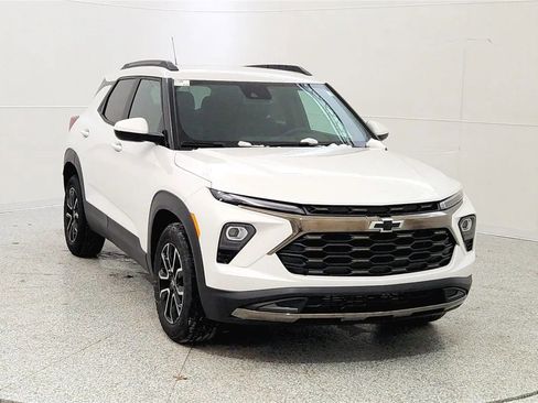 New 2026 Chevrolet TrailBlazer ACTIV w/ Convenience Package image 2