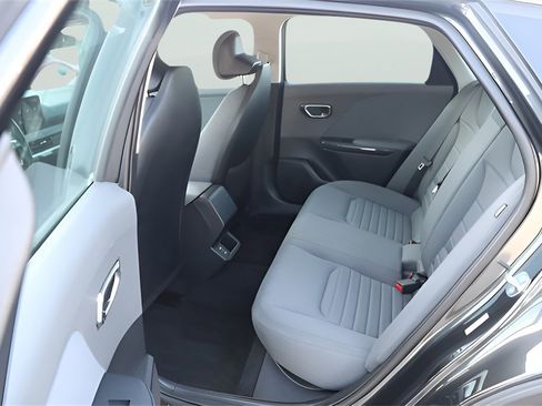 Used 2025 Kia K4 EX image 15