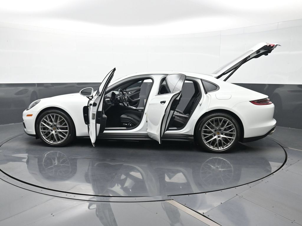 Certified 2020 Porsche Panamera 4 AWD/4WD image 28