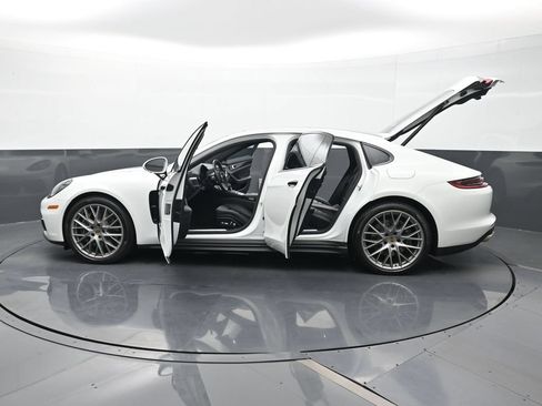 Certified 2020 Porsche Panamera 4 AWD/4WD image 28