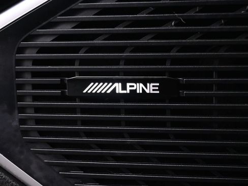Used 2024 Jeep Wagoneer L Series II w/ Flexible Seating Group AWD/4WD image 43