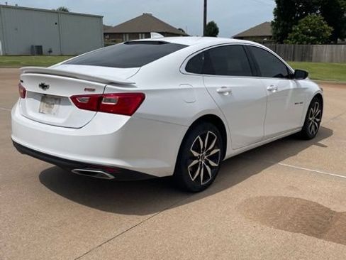 Used 2022 Chevrolet Malibu RS FWD image 4