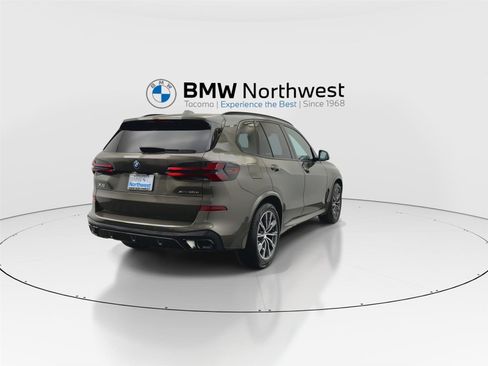 New 2026 BMW X5 xDrive50e image 3