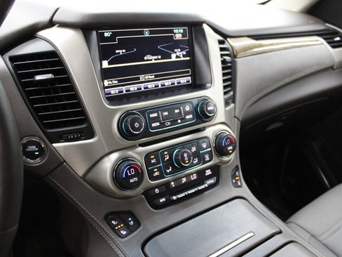 Used 2017 GMC Yukon Denali w/ Open Road Package AWD/4WD image 30