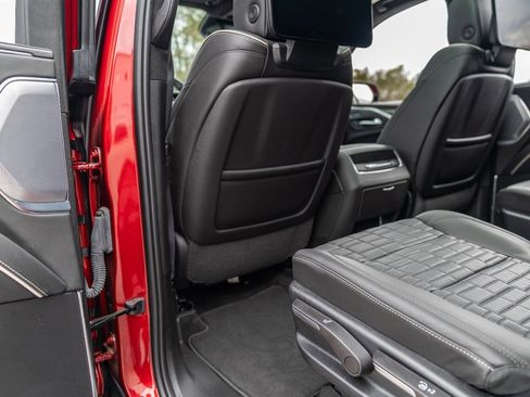 Used 2023 Cadillac Escalade Premium Luxury Platinum image 90