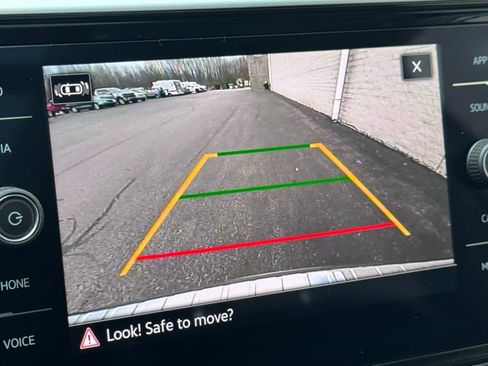 Used 2022 Volkswagen Atlas SE image 38