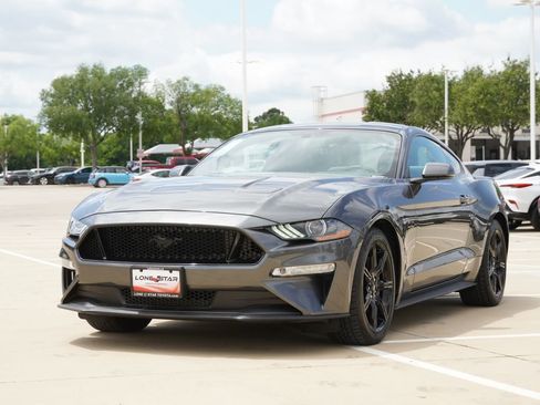 Used 2019 Ford Mustang GT Premium w/ Black Accent Package RWD image 4