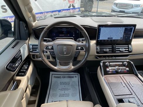 Used 2023 Lincoln Navigator Reserve w/ Equipment Group 201A AWD/4WD image 23