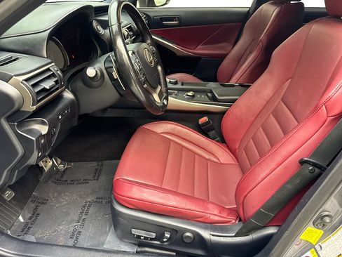 Used 2018 Lexus IS 300 F Sport w/ F Sport Package RWD image 27
