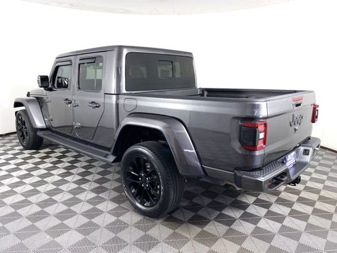 Used 2021 Jeep Gladiator Overland image 10
