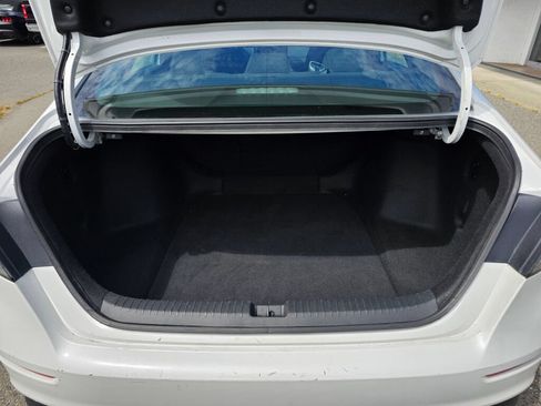 Used 2024 Honda Accord Sport image 10