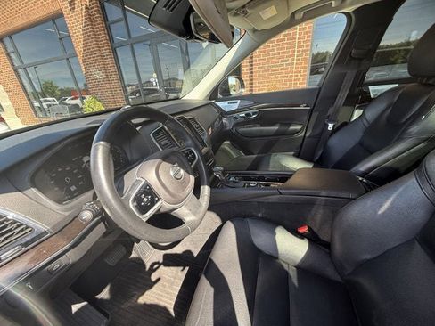 Used 2018 Volvo XC90 T6 Momentum w/ Convenience Package AWD/4WD image 20