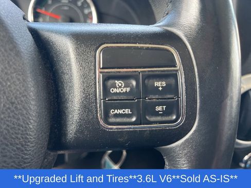 Used 2013 Jeep Wrangler Unlimited Sahara w/ Dual Top Group AWD/4WD image 14