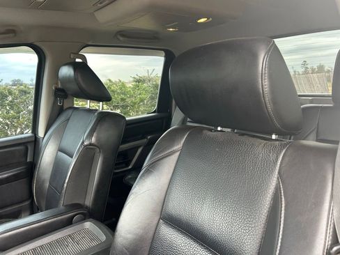 Used 2015 Nissan Titan SL w/ SL Texas Package image 10
