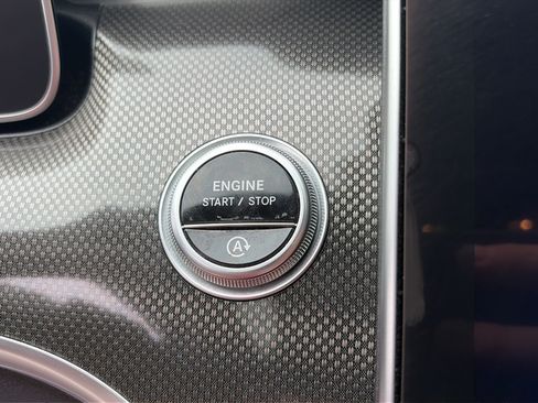 Used 2023 Mercedes-Benz C 300 4MATIC Sedan image 13