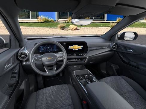 New 2026 Chevrolet Equinox LT w/ Safety and Technology Package AWD/4WD image 15