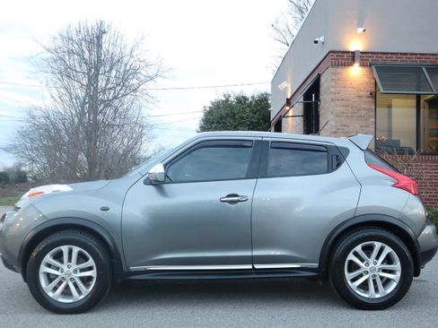 Used 2012 Nissan Juke SL w/ Chrome Pkg image 10