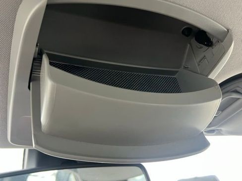 Used 2022 Toyota Camry XSE image 37