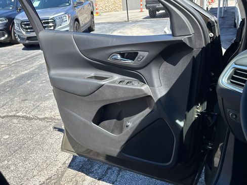 Used 2024 Chevrolet Equinox LT w/ LPO, Floor Liner Package FWD image 15