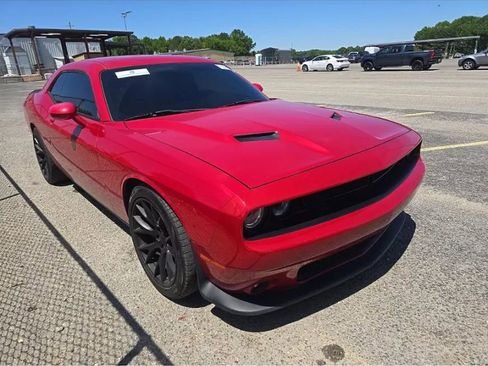 Used 2015 Dodge Challenger R/T Scat Pack w/ Leather Interior Group RWD image 2