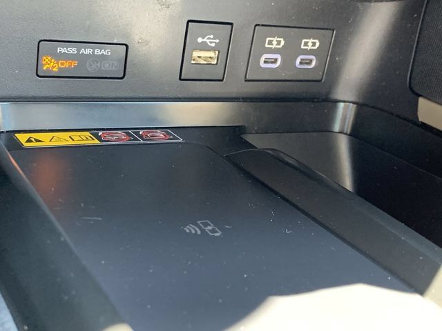 Used 2025 Toyota Camry LE FWD image 29