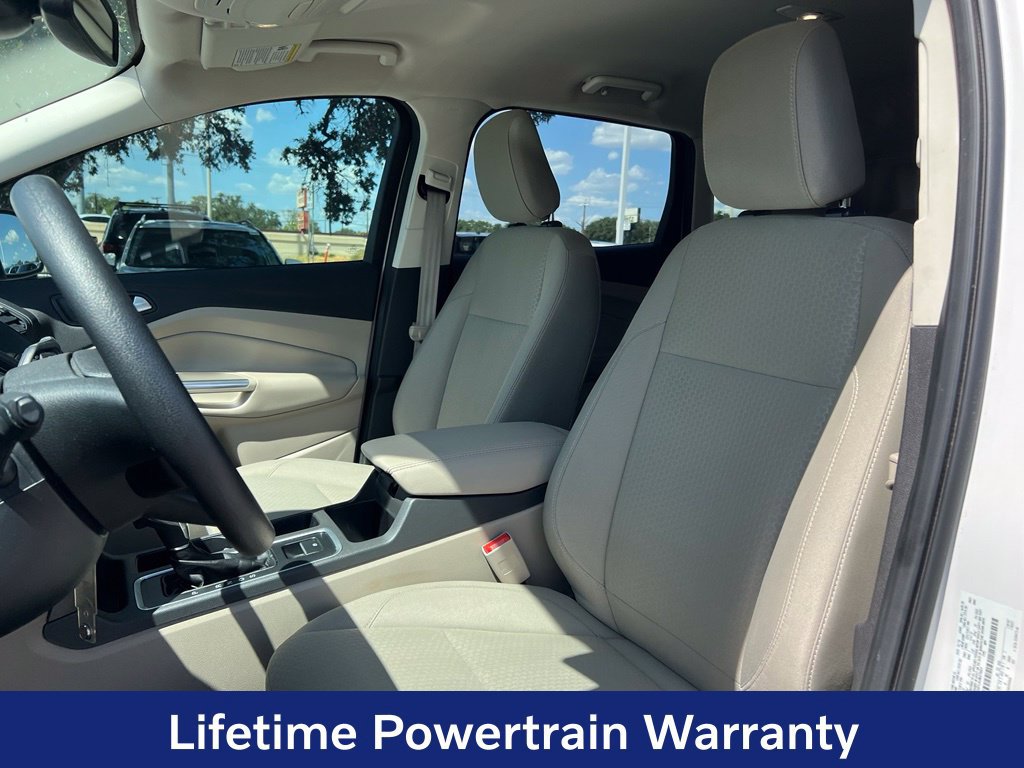 Used 2018 Ford Escape SE w/ Ford Safe & Smart Package FWD image 13