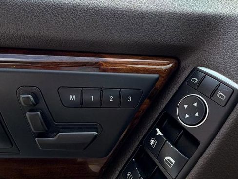 Used 2013 Mercedes-Benz GLK 350 2WD image 19